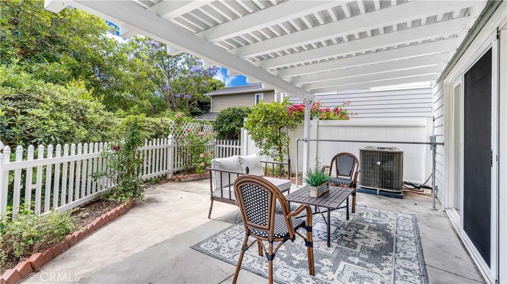 Image 27 of property listing at 1014 Park Circle, Torrance, CA 90502