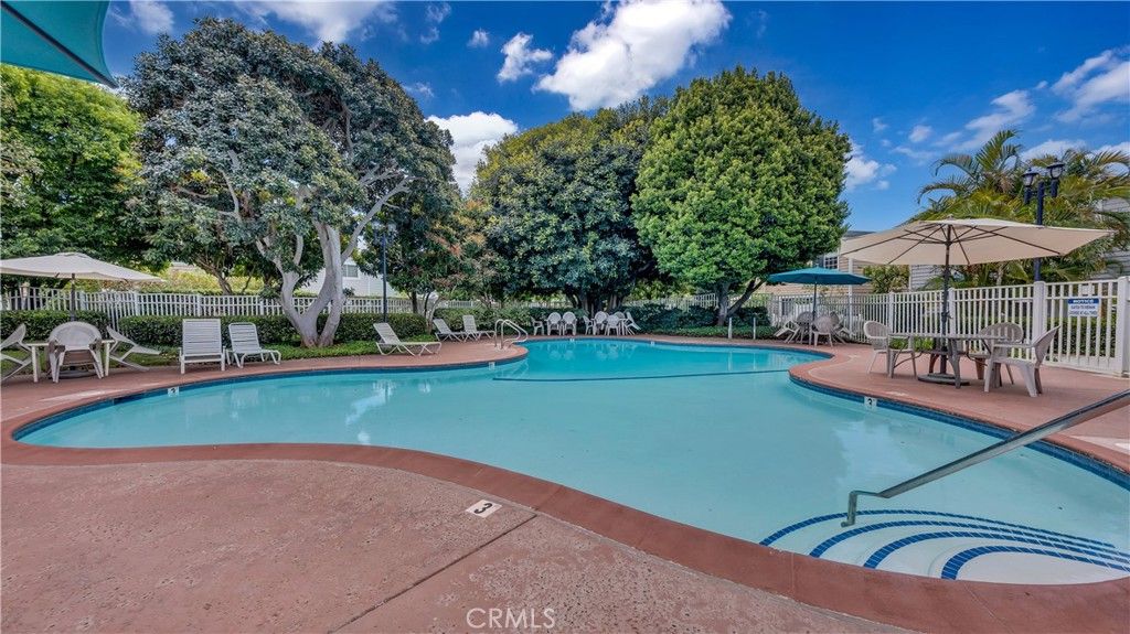 Image 7 of property listing at 1014 Park Circle, Torrance, CA 90502