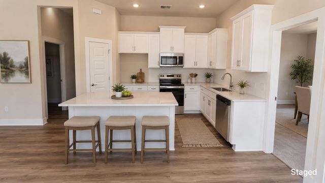 855 Cypress LN, Cottonwood Shores, TX 78657