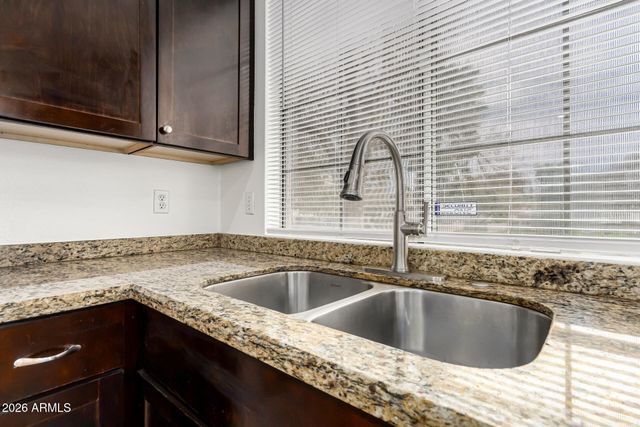 2875 W HIGHLAND Street 1213, Chandler, AZ 85224