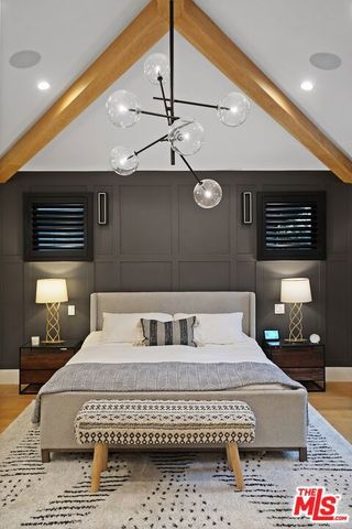 4915 Agnes Avenue, Valley Village, CA 91607