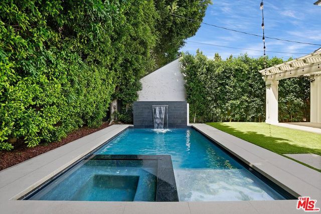 4915 Agnes Avenue, Valley Village, CA 91607