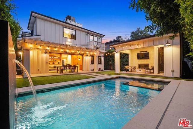 4915 Agnes Avenue, Valley Village, CA 91607