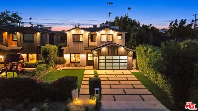 4915 Agnes Avenue, Valley Village, CA 91607