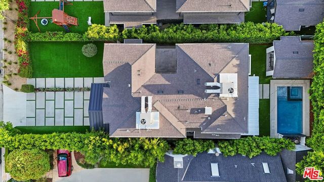 4915 Agnes Avenue, Valley Village, CA 91607