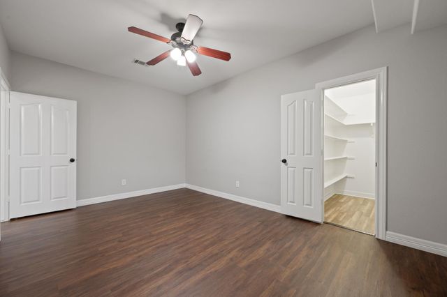 210 Cassidy DR, Georgetown, TX 78628