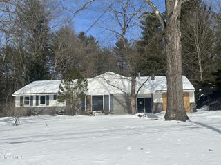 2234 Call Street, Lake Luzerne, NY 12846