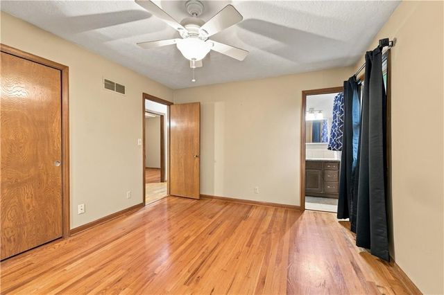 16312 S 38th Street, Independence, MO 64055