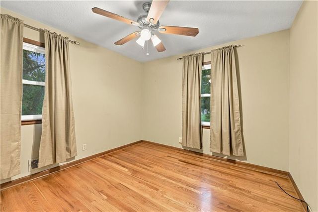 16312 S 38th Street, Independence, MO 64055