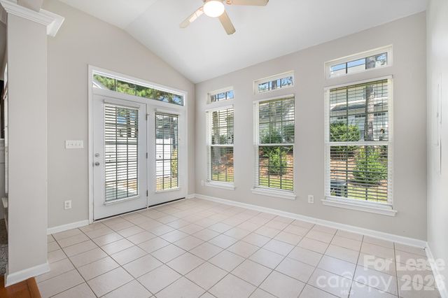 132 S Arcadian Way, Mooresville, NC 28117