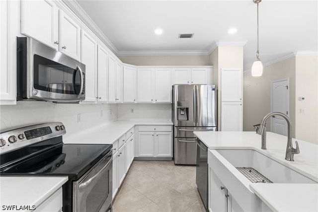 11068 Cherry Laurel DR E, Fort Myers, FL 33912
