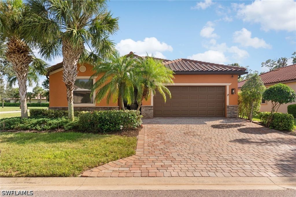 11068 Cherry Laurel DR E, Fort Myers, FL 33912