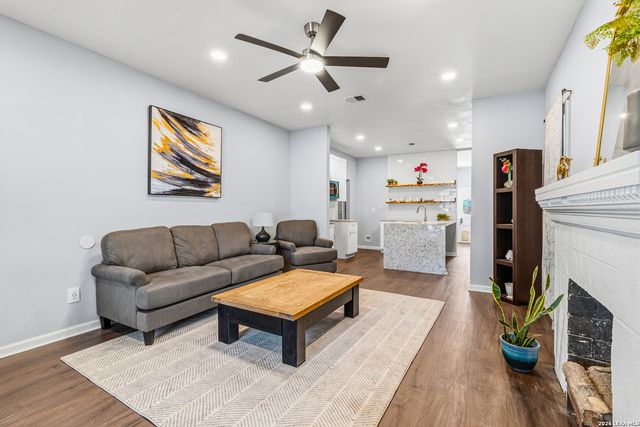 1326 FULTON AVE, San Antonio, TX 78201