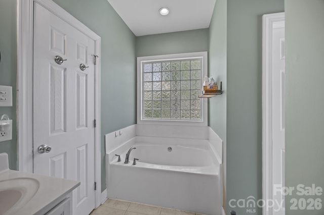 1667 Warwick Court, Lincolnton, NC 28092