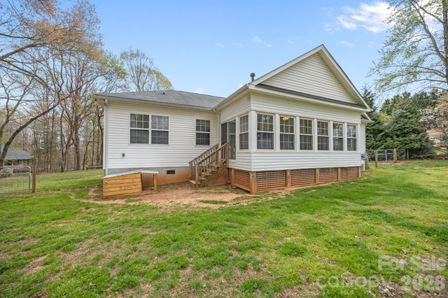 1667 Warwick Court, Lincolnton, NC 28092