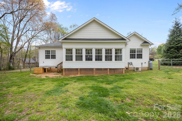 1667 Warwick Court, Lincolnton, NC 28092