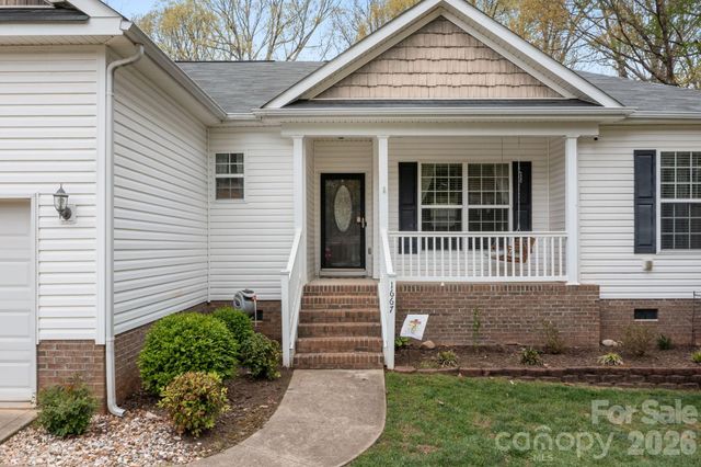 1667 Warwick Court, Lincolnton, NC 28092