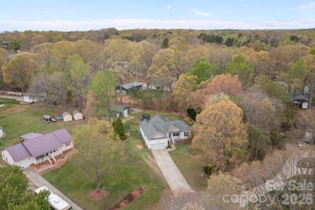 1667 Warwick Court, Lincolnton, NC 28092