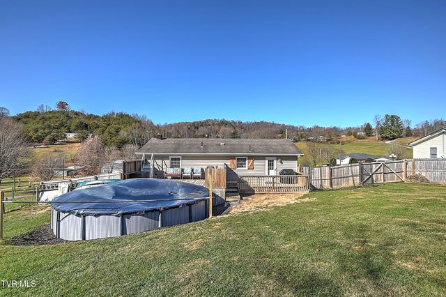 8856 Rich Valley Road, Bristol, VA 24202