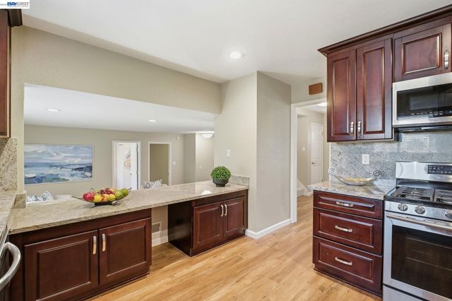 595 Seville Pl, Fremont, CA 94539