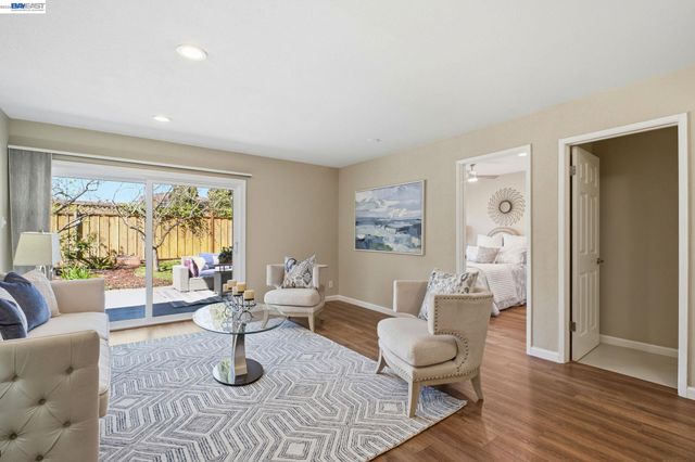 595 Seville Pl, Fremont, CA 94539