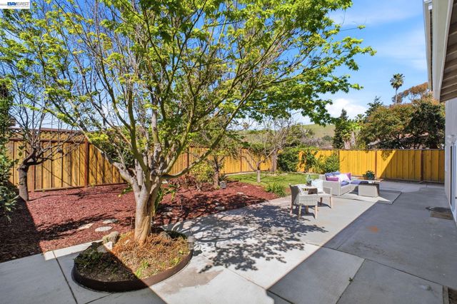 595 Seville Pl, Fremont, CA 94539