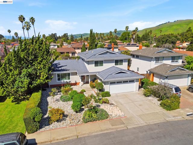 595 Seville Pl, Fremont, CA 94539