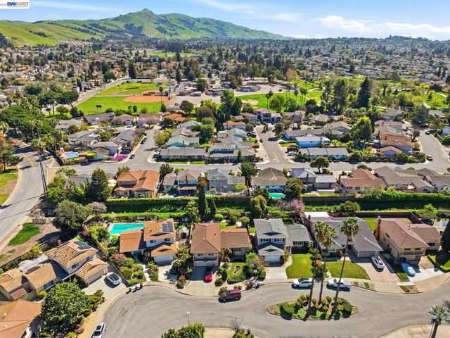 595 Seville Pl, Fremont, CA 94539