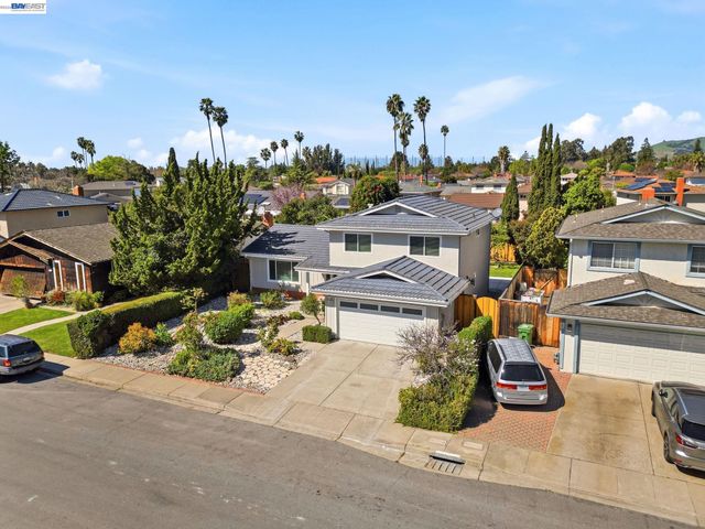 595 Seville Pl, Fremont, CA 94539