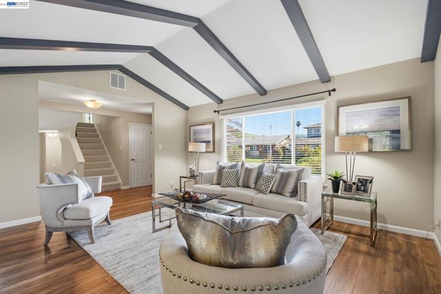 595 Seville Pl, Fremont, CA 94539