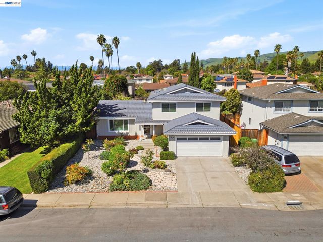 595 Seville Pl, Fremont, CA 94539