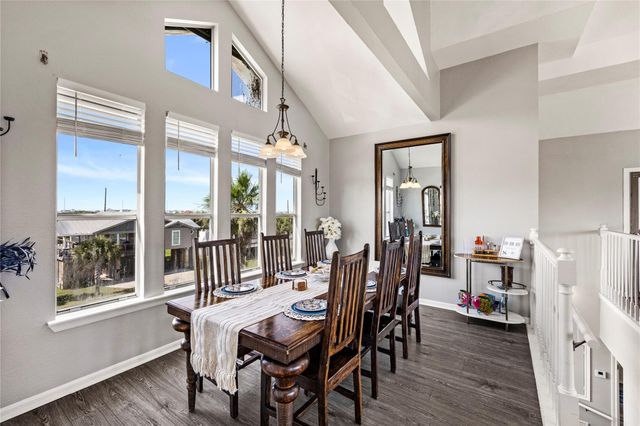 13663 Mutiny Lane, Galveston, TX 77554
