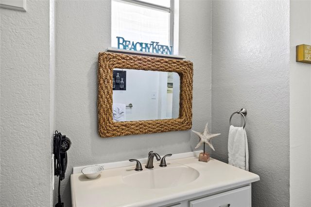 13663 Mutiny Lane, Galveston, TX 77554