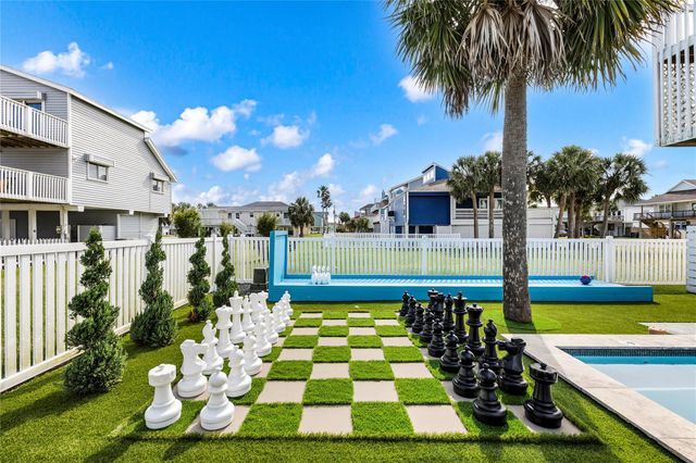 13663 Mutiny Lane, Galveston, TX 77554