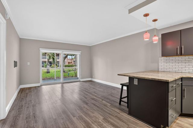 770 SE 2nd Avenue A106, Deerfield Beach, FL 33441