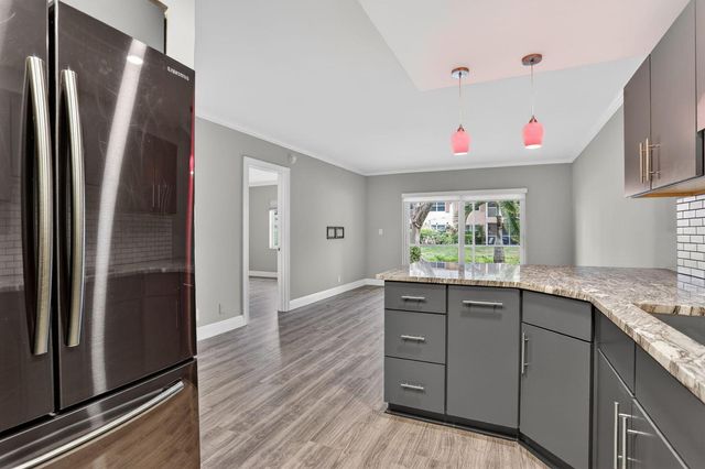 770 SE 2nd Avenue A106, Deerfield Beach, FL 33441