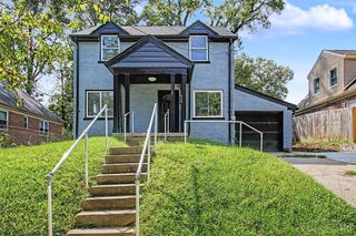 1127 Cedar Avenue, Cincinnati, OH 45244