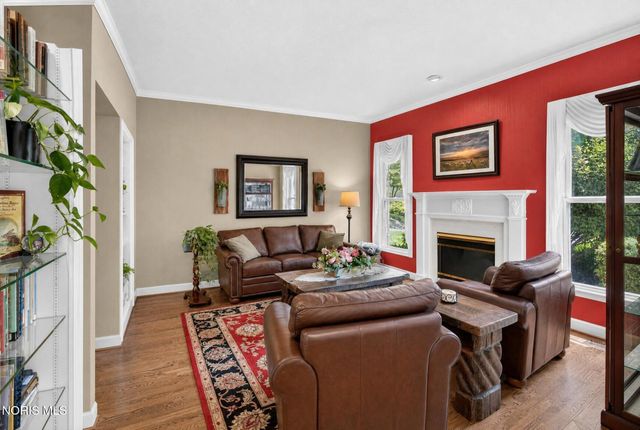 630 Anastasia Court, Holland, OH 43528