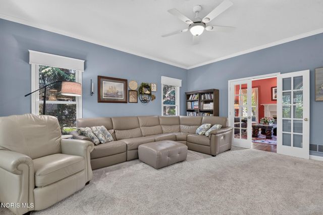 630 Anastasia Court, Holland, OH 43528