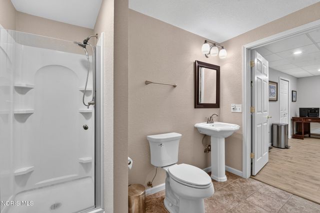 630 Anastasia Court, Holland, OH 43528