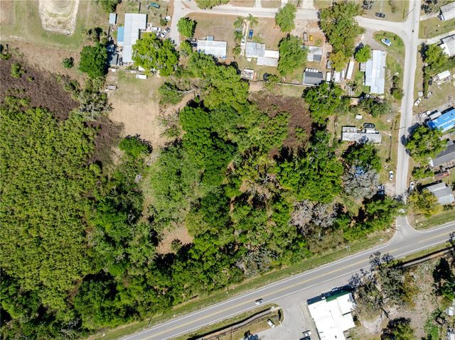 1120 NORTHWOOD DRIVE, Seffner, FL 33584