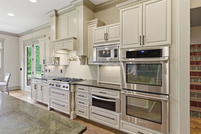 2228 Grey Cliff Dr, Franklin, TN 37064