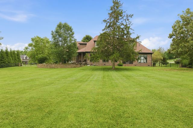 2228 Grey Cliff Dr, Franklin, TN 37064