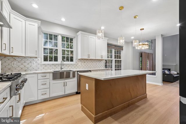 17086 ANNS BROOK CT, Woodbridge, VA 22191