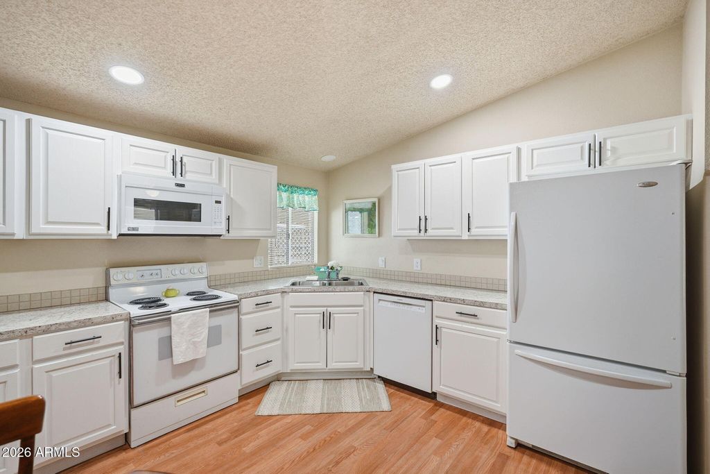 450 W Sunwest Drive 49, Casa Grande, AZ 85122 — photo 2
