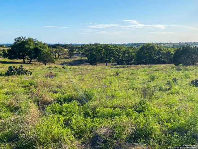 140 cattlemans crossing, Kerrville, TX 78028