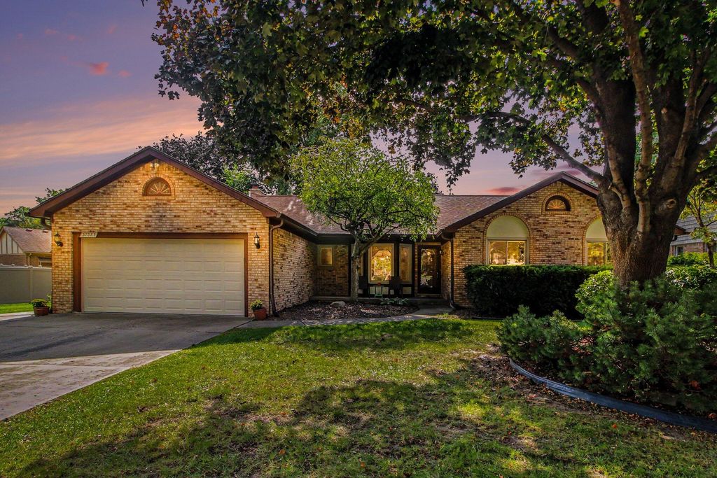 37885 Margareta Drive, Livonia, MI 48152