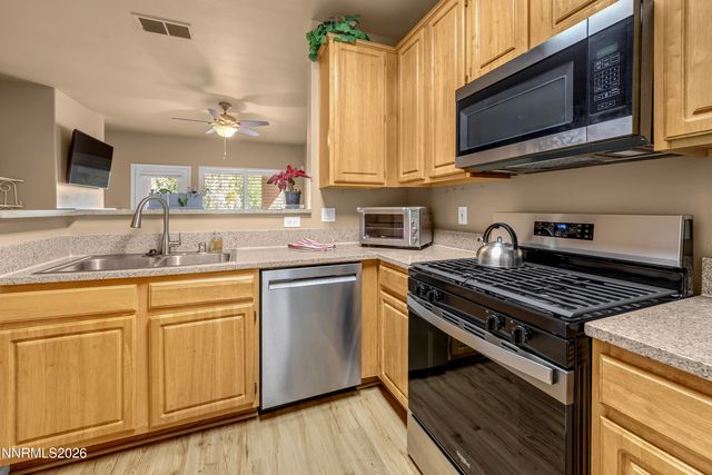 900 South Meadows Parkway APT 2723, Reno, NV 89521