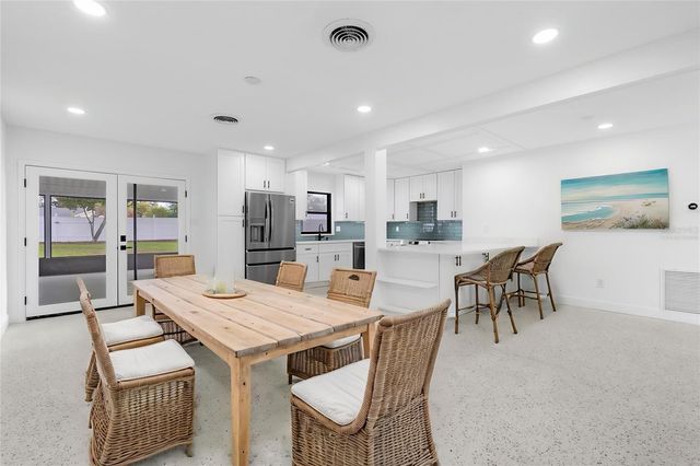 909 MARABON AVENUE, Orlando, FL 32806