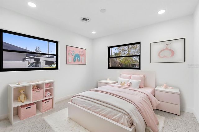 909 MARABON AVENUE, Orlando, FL 32806